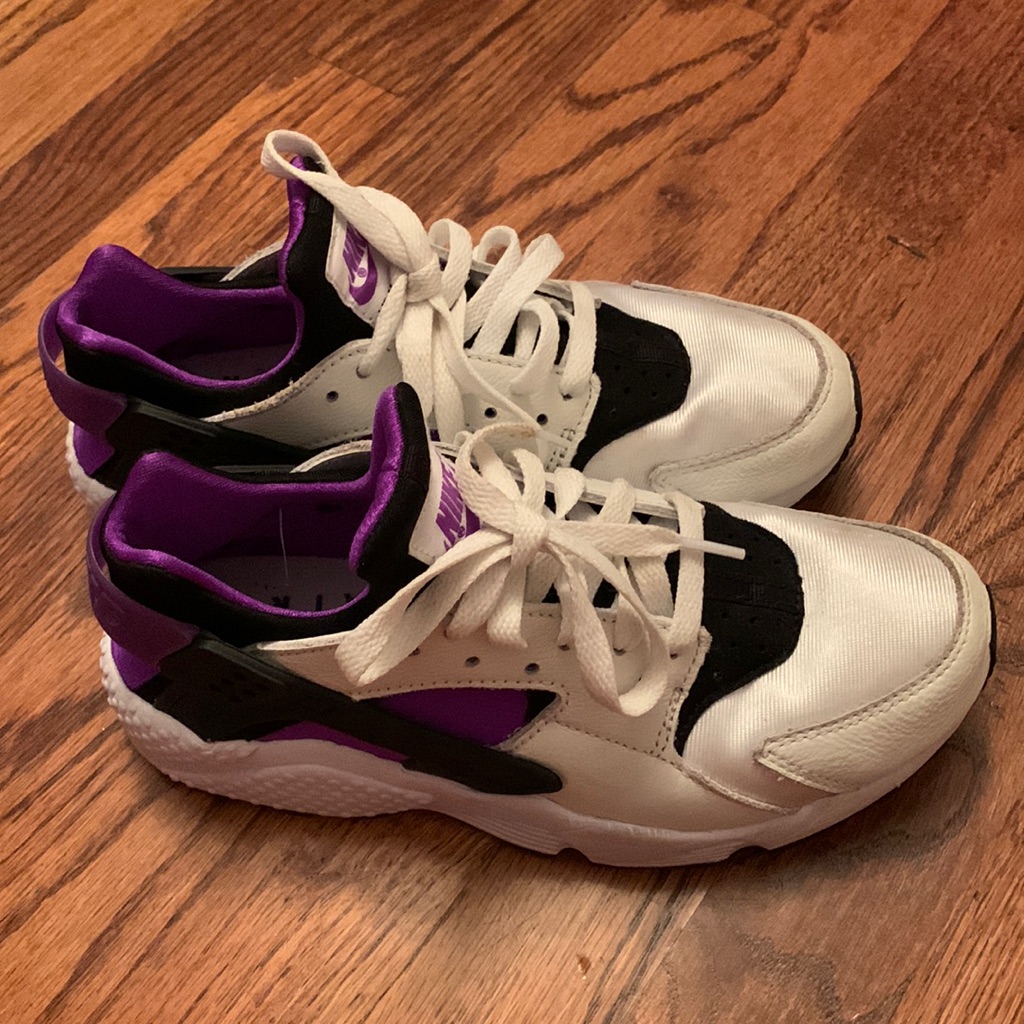 Nike Purple Punch Air Huaraches